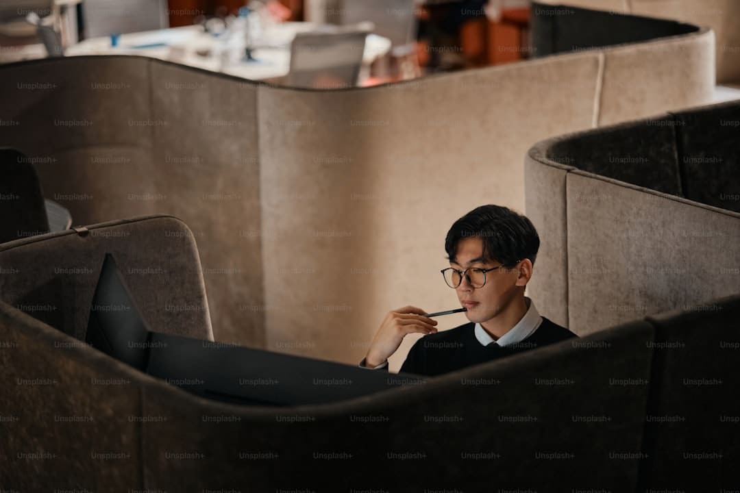 百度前员工创办世界顶级AI公司,近日突发声明:我的产品禁止中国企业使用